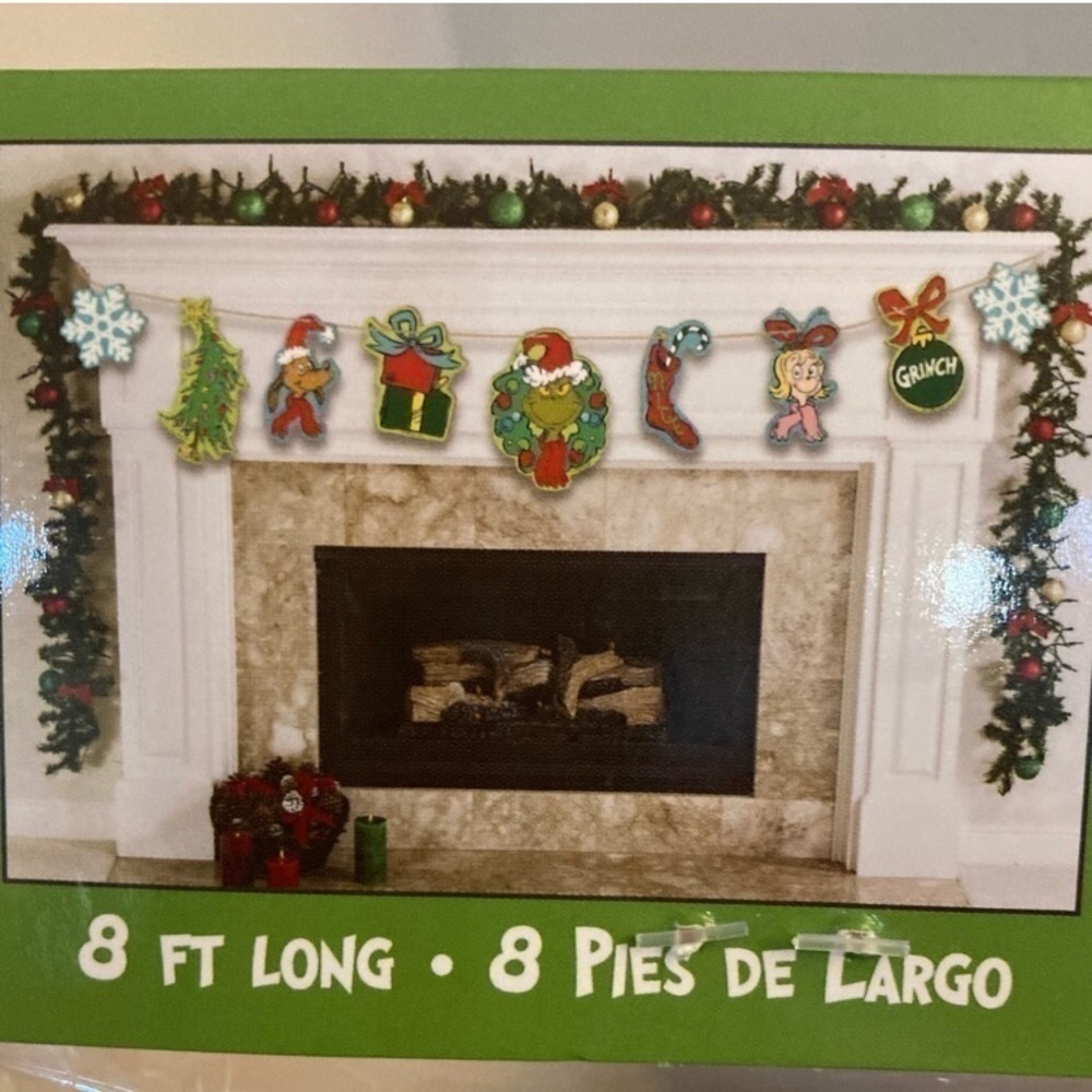 Dr. Seuss Wall Garland Cindy Lou Who Max 8 ft Long Wood NEW Christmas Grinch